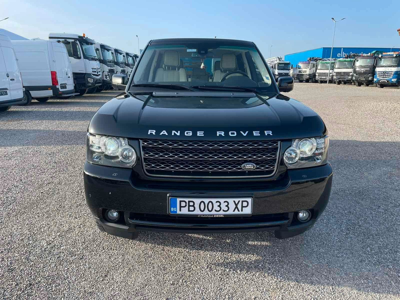 Land Rover Range Rover Vogue 4.4 TDV8 - Terepjáró/ SUV: 2 kép. Land Rover Range Rover Vogue 4.4 TDV8 - Terepjáró/ SUV: 2 kép.