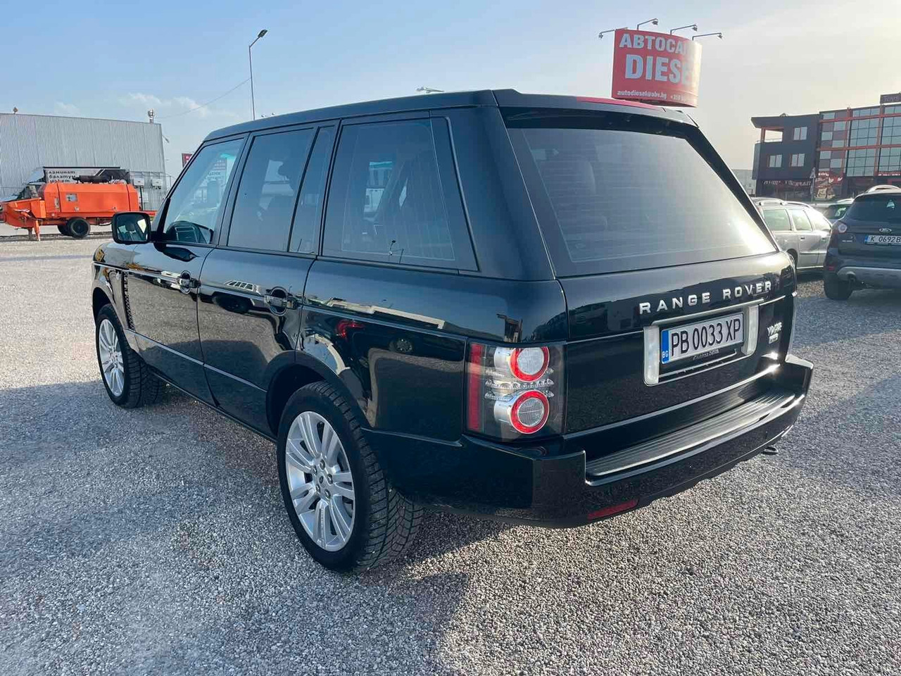 Land Rover Range Rover Vogue 4.4 TDV8 - Terepjáró/ SUV: 5 kép. Land Rover Range Rover Vogue 4.4 TDV8 - Terepjáró/ SUV: 5 kép.