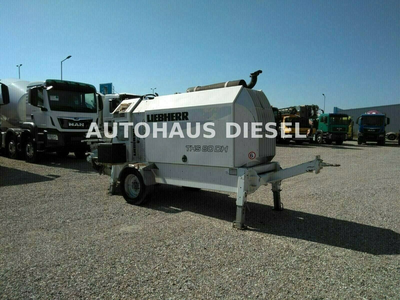 Liebherr THS 80 DH - Stabil betonszivattyú: 2 kép. Liebherr THS 80 DH - Stabil betonszivattyú: 2 kép.
