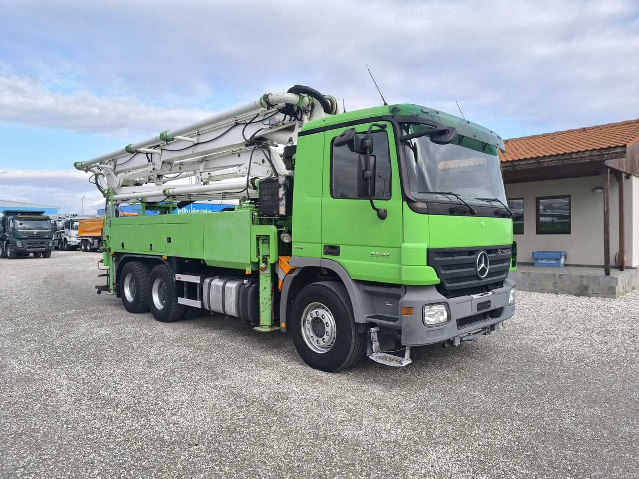 Mercedes-Benz ACTROS 2641 Schwing S34 X-P - Betonpumpa: 1 kép. Mercedes-Benz ACTROS 2641 Schwing S34 X-P - Betonpumpa: 1 kép.