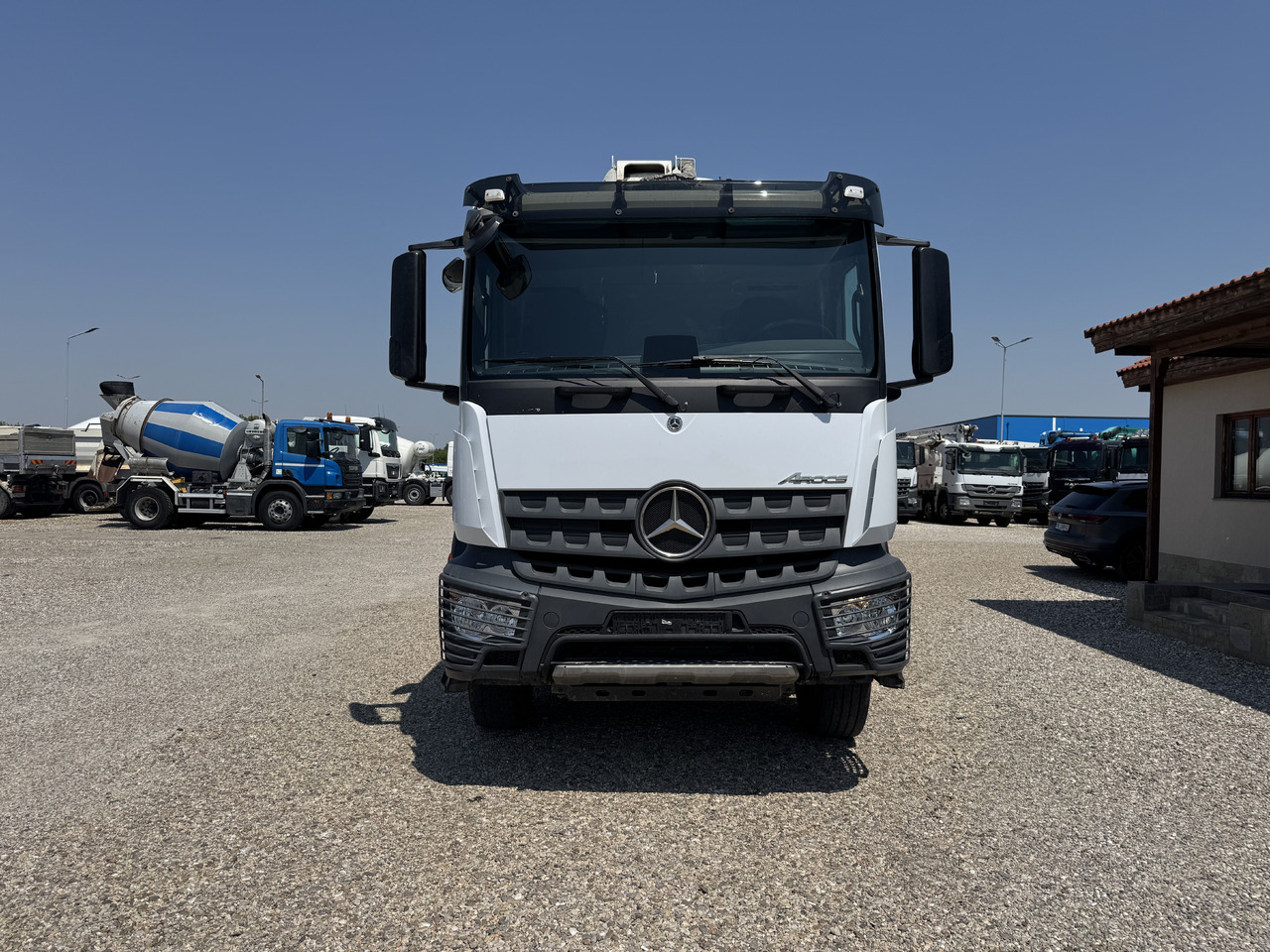 Mercedes-Benz AROCS 4143 CIFA MK28L-5 - Betonpumpa: 2 kép. Mercedes-Benz AROCS 4143 CIFA MK28L-5 - Betonpumpa: 2 kép.