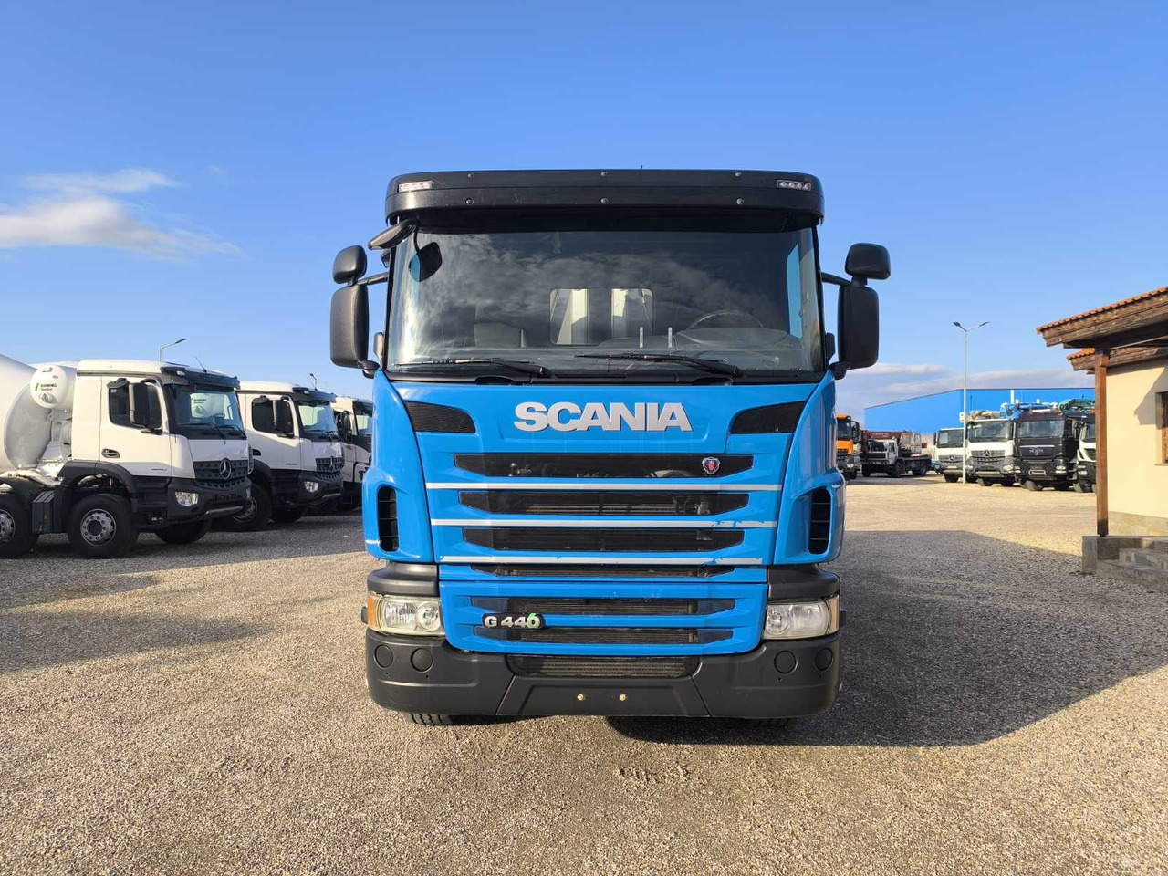 SCANIA G 440CB - Billenőplatós teherautó: 2 kép. SCANIA G 440CB - Billenőplatós teherautó: 2 kép.