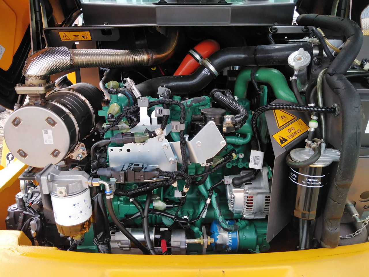 Gumikerekes homlokrakodó VOLVO L30G: 9 kép.