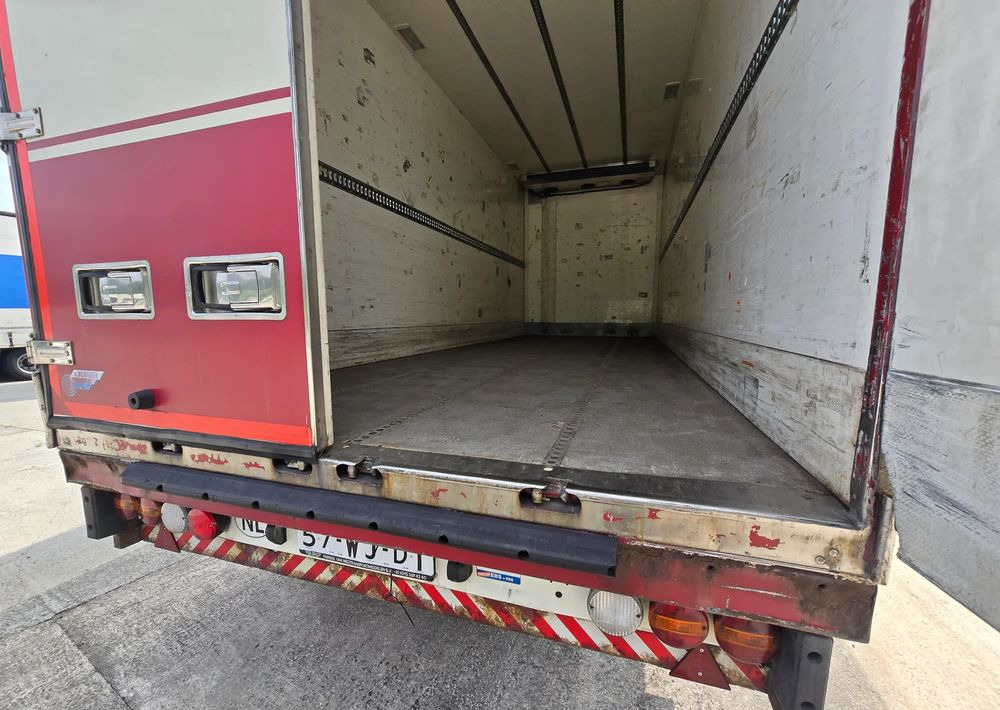 Burg Chłodnia - Pótkocsi hűtős: 1 kép. Burg Chłodnia - Pótkocsi hűtős: 1 kép.