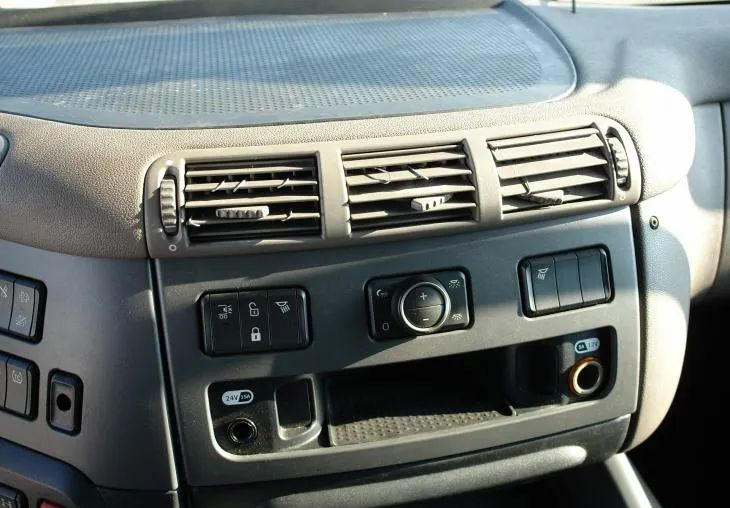 Platós teherautó DAF CF 410 EURO 6 Laweta - Platforma super stan: 17 kép.