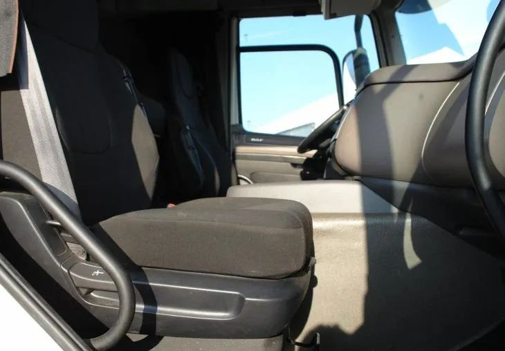Platós teherautó DAF CF 410 EURO 6 Laweta - Platforma super stan: 20 kép.