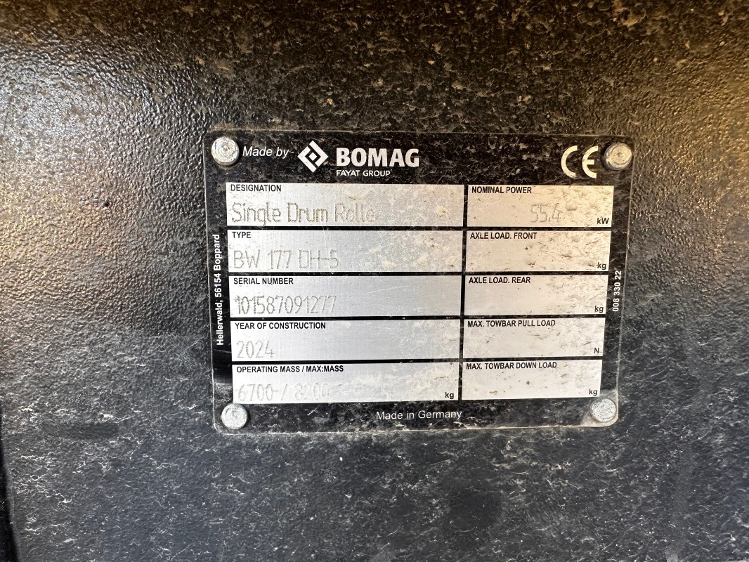 BOMAG DE BW 177 DH-5 Stage V/Tier 4f - Talajtömörítő: 3 kép. BOMAG DE BW 177 DH-5 Stage V/Tier 4f - Talajtömörítő: 3 kép.