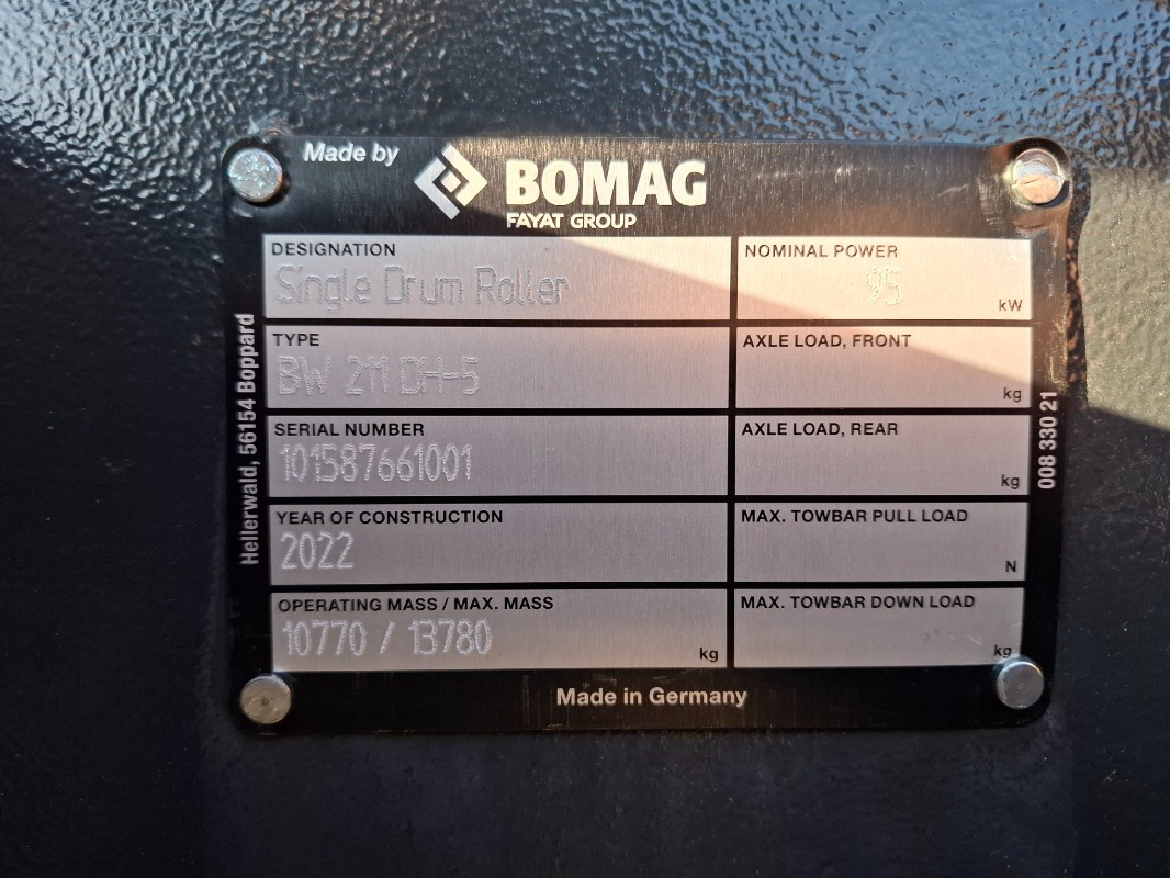 BOMAG DE BW 211 DH-5 Stage IV/TIER4f - Talajtömörítő: 2 kép. BOMAG DE BW 211 DH-5 Stage IV/TIER4f - Talajtömörítő: 2 kép.