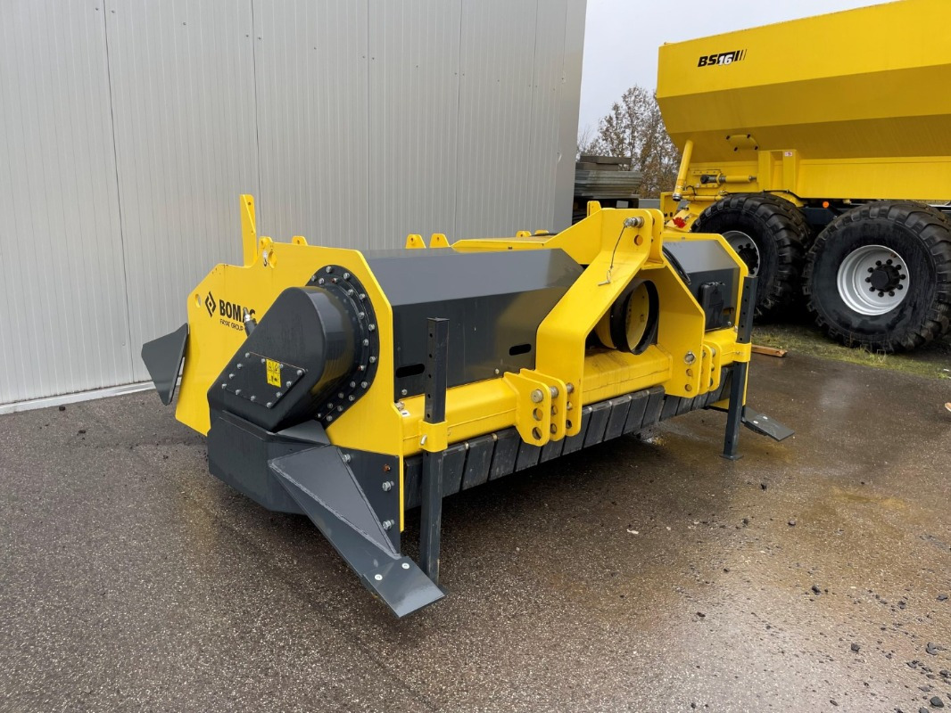 BOMAG DE RS 250 - Talajstabilizáló: 3 kép. BOMAG DE RS 250 - Talajstabilizáló: 3 kép.