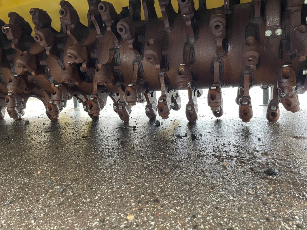 BOMAG DE RS 250 - Talajstabilizáló: 2 kép. BOMAG DE RS 250 - Talajstabilizáló: 2 kép.