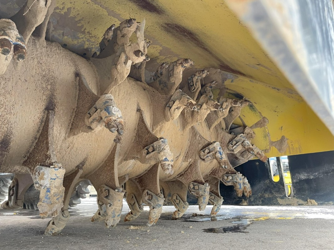 BOMAG DE RS 300 - Talajstabilizáló: 2 kép. BOMAG DE RS 300 - Talajstabilizáló: 2 kép.