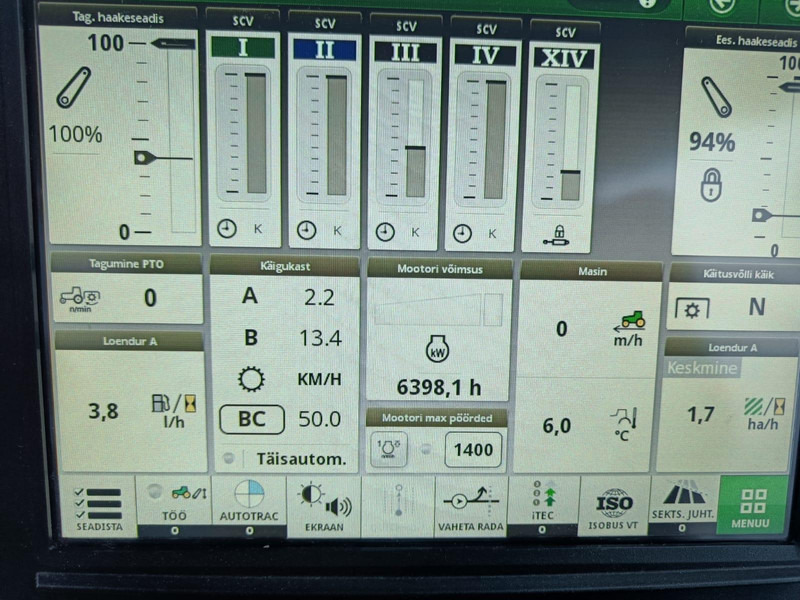 Traktor John Deere 6215R: 14 kép.