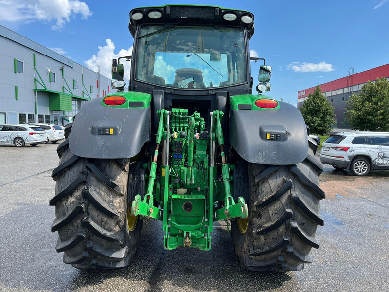 John Deere 6230R - Traktor: 5 kép. John Deere 6230R - Traktor: 5 kép.