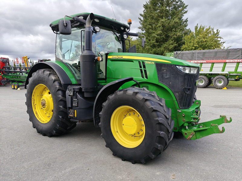John Deere 7290R e23 - Traktor: 1 kép. John Deere 7290R e23 - Traktor: 1 kép.