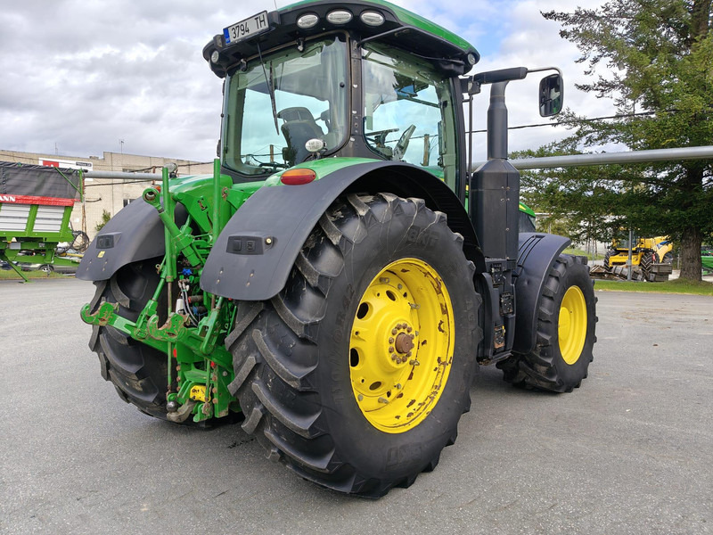 John Deere 7290R e23 - Traktor: 3 kép. John Deere 7290R e23 - Traktor: 3 kép.