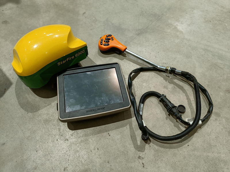 Vontatott permetezők John Deere R962i: 18 kép. Vontatott permetezők John Deere R962i: 18 kép.