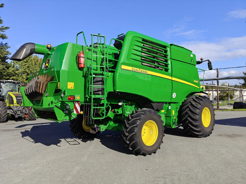 John Deere W650 i 722X - Kombájn: 4 kép. John Deere W650 i 722X - Kombájn: 4 kép.