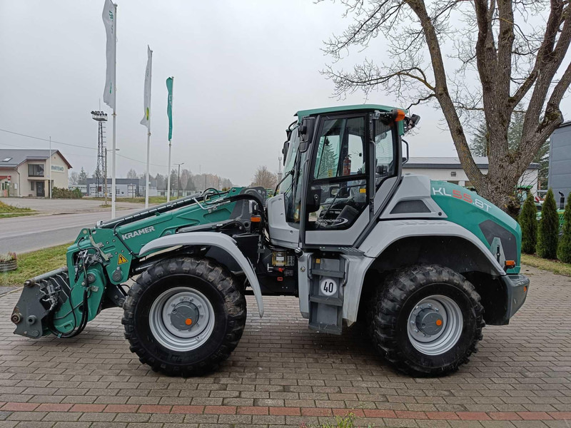 Kramer KL55.8T - Teleszkópos homlokrakodó: 4 kép. Kramer KL55.8T - Teleszkópos homlokrakodó: 4 kép.