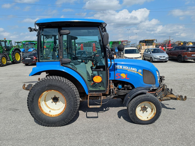 New Holland Boomer 40 - Traktor: 2 kép. New Holland Boomer 40 - Traktor: 2 kép.