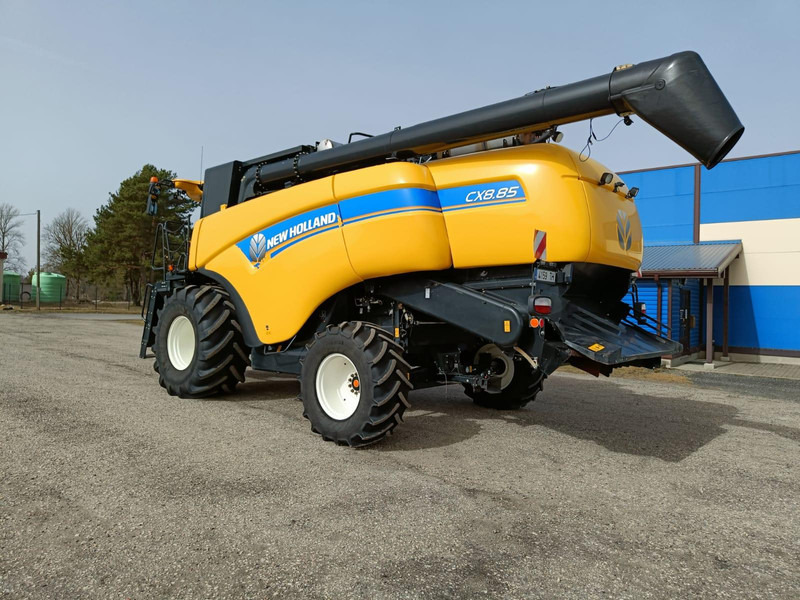 New Holland CX 8.85 - Kombájn: 3 kép. New Holland CX 8.85 - Kombájn: 3 kép.