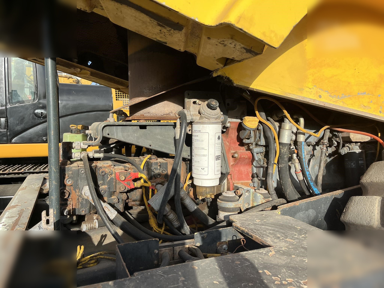 Henger BOMAG BW226DH-4: 9 kép. Henger BOMAG BW226DH-4: 9 kép.