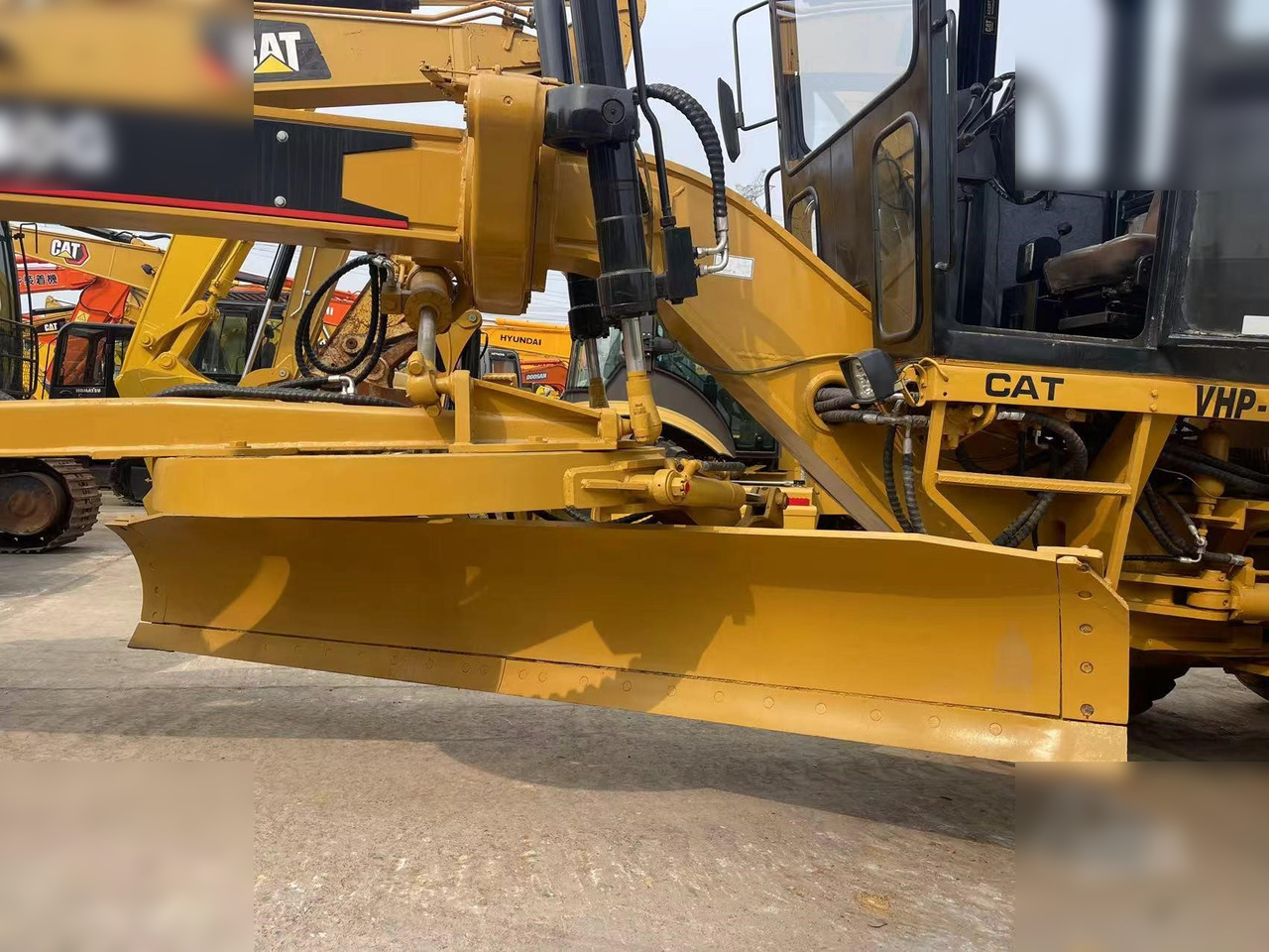 CATERPILLAR 140G - Gréder: 5 kép. CATERPILLAR 140G - Gréder: 5 kép.
