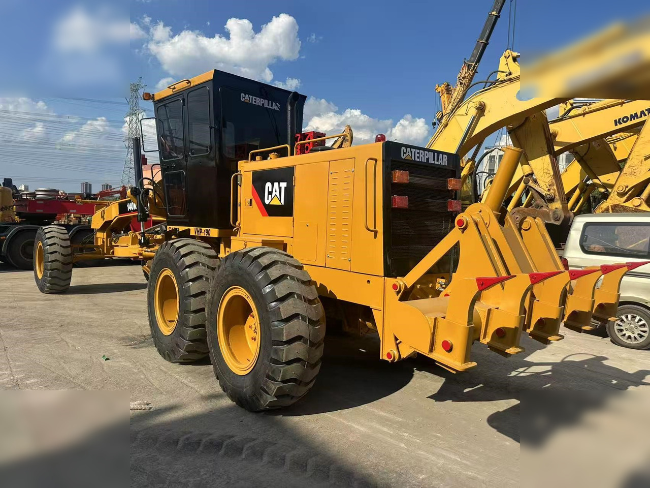 CATERPILLAR 140K - Gréder: 4 kép. CATERPILLAR 140K - Gréder: 4 kép.