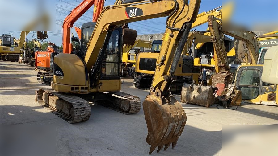 CATERPILLAR 305C CR - Minikotró: 3 kép. CATERPILLAR 305C CR - Minikotró: 3 kép.
