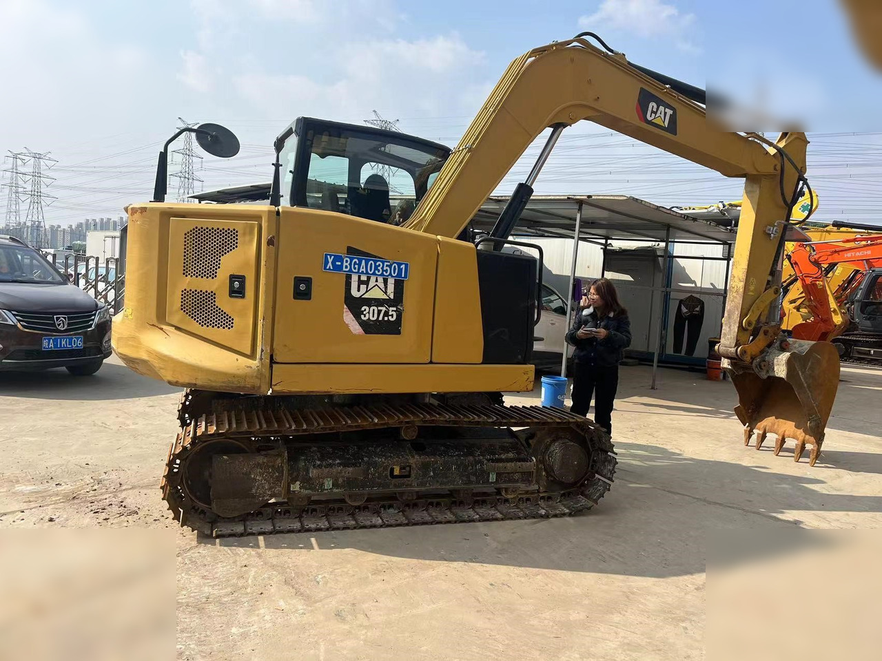 CATERPILLAR 307.5 - Lánctalpas kotró: 3 kép. CATERPILLAR 307.5 - Lánctalpas kotró: 3 kép.