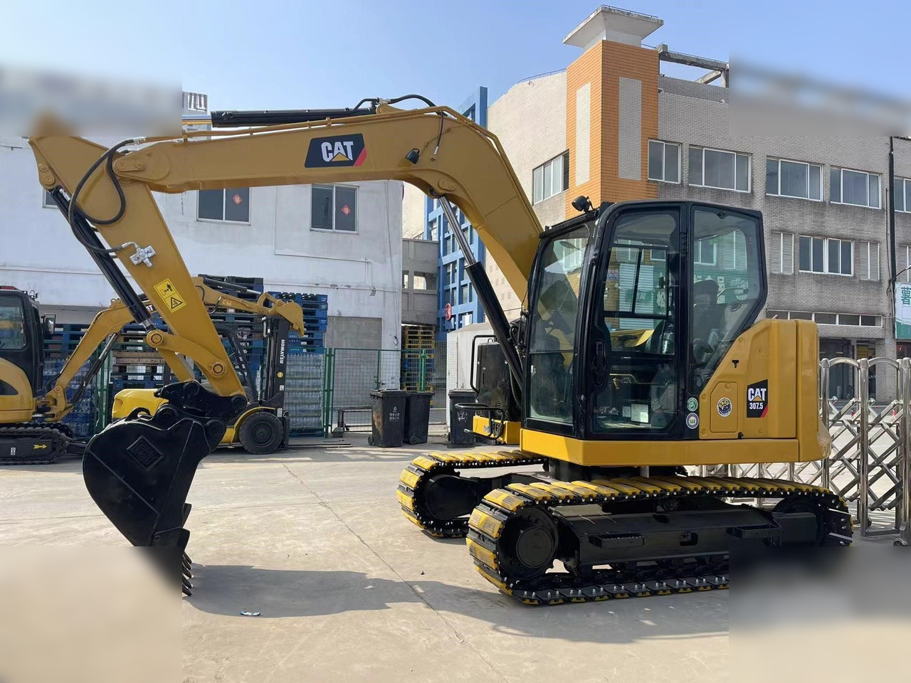 CATERPILLAR 307.5 - Lánctalpas kotró: 1 kép. CATERPILLAR 307.5 - Lánctalpas kotró: 1 kép.