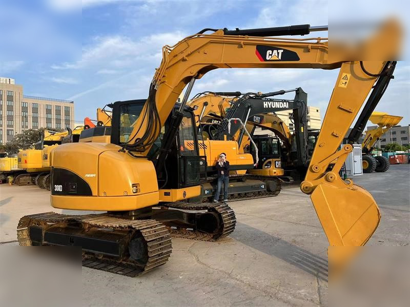 CATERPILLAR 308D - Lánctalpas kotró: 4 kép. CATERPILLAR 308D - Lánctalpas kotró: 4 kép.