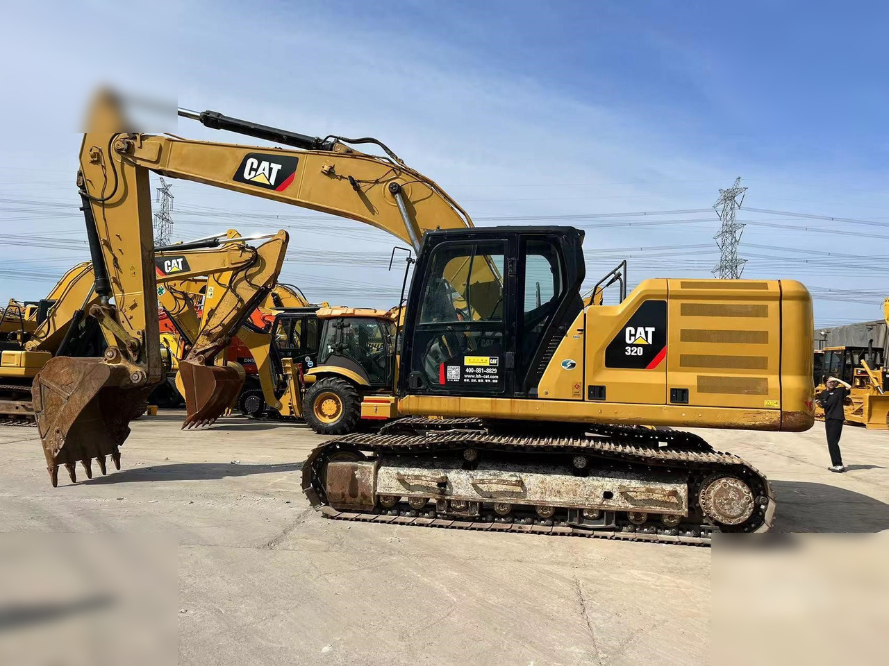 CATERPILLAR 320 - Lánctalpas kotró: 1 kép. CATERPILLAR 320 - Lánctalpas kotró: 1 kép.