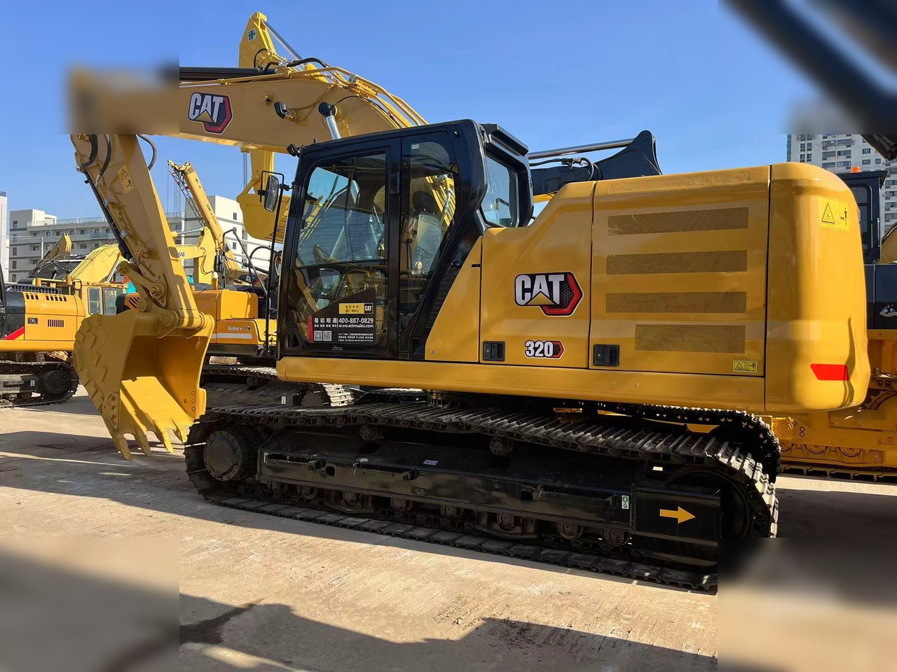 CATERPILLAR 320 - Lánctalpas kotró: 1 kép. CATERPILLAR 320 - Lánctalpas kotró: 1 kép.