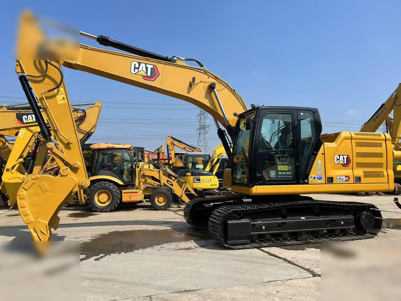 CATERPILLAR 320GC - Lánctalpas kotró: 3 kép. CATERPILLAR 320GC - Lánctalpas kotró: 3 kép.