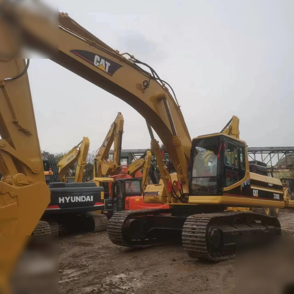 CATERPILLAR 330BL - Lánctalpas kotró: 1 kép. CATERPILLAR 330BL - Lánctalpas kotró: 1 kép.
