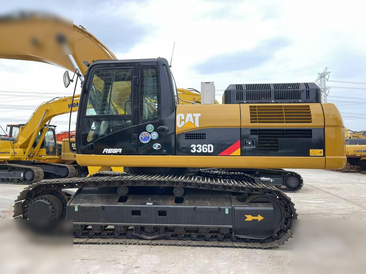 CATERPILLAR 336D - Lánctalpas kotró: 4 kép. CATERPILLAR 336D - Lánctalpas kotró: 4 kép.