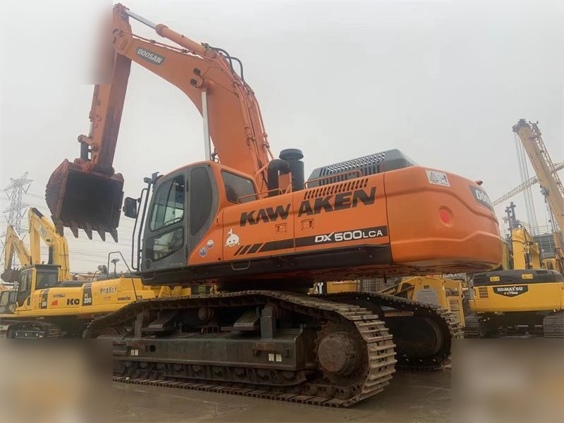 DOOSAN DX500 LCA - Lánctalpas kotró: 4 kép. DOOSAN DX500 LCA - Lánctalpas kotró: 4 kép.