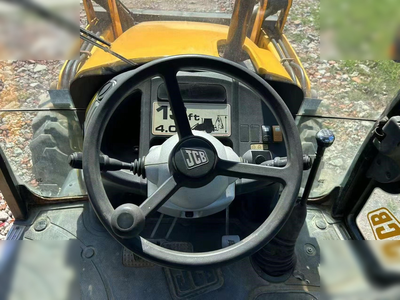 JCB 3CX - Kotrórakodó: 5 kép. JCB 3CX - Kotrórakodó: 5 kép.