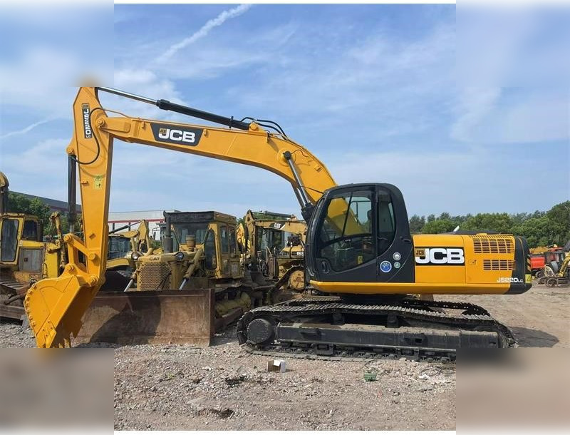 JCB JS220 LC - Lánctalpas kotró: 1 kép. JCB JS220 LC - Lánctalpas kotró: 1 kép.