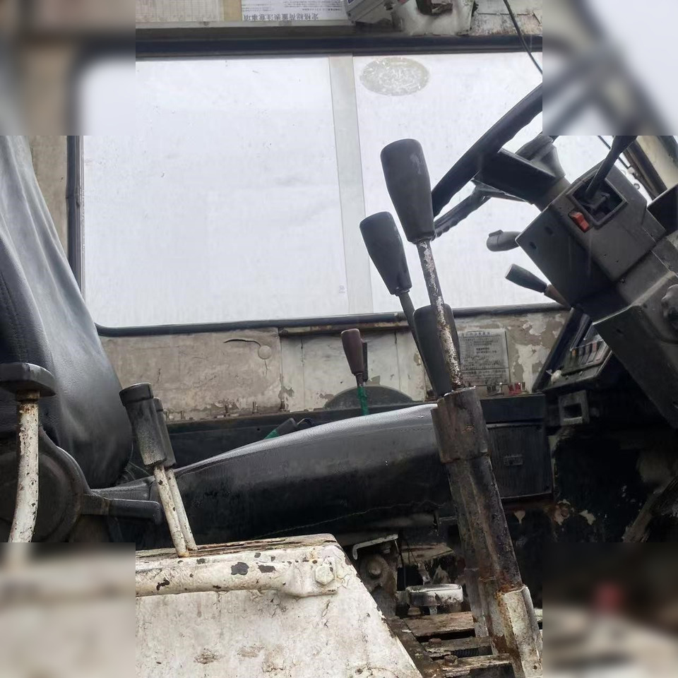 KATO SS500 - Terepjáró mobil daru: 5 kép. KATO SS500 - Terepjáró mobil daru: 5 kép.