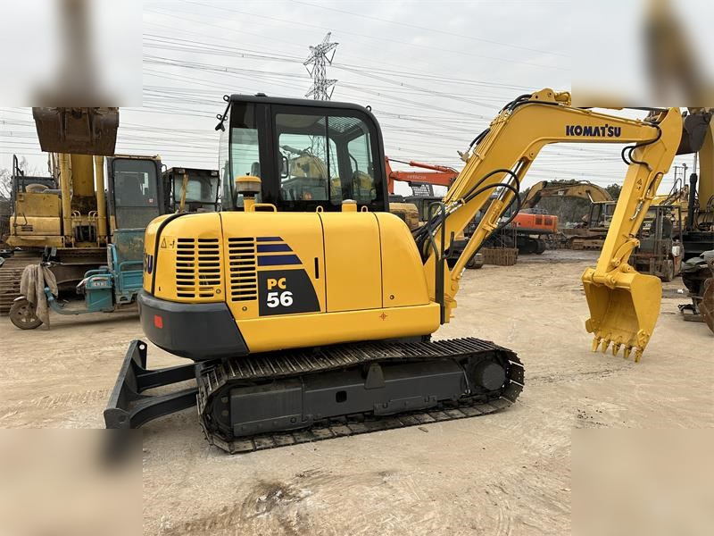 KOMATSU PC56-7 - Minikotró: 3 kép. KOMATSU PC56-7 - Minikotró: 3 kép.