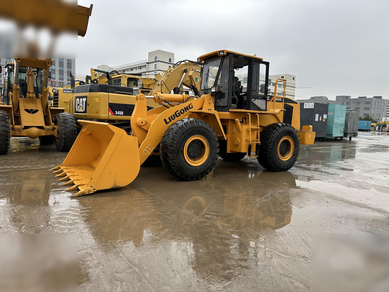 LIUGONG 856 - Gumikerekes homlokrakodó: 1 kép. LIUGONG 856 - Gumikerekes homlokrakodó: 1 kép.