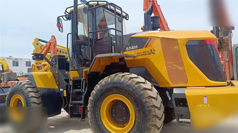 LIUGONG 856H - Gumikerekes homlokrakodó: 5 kép. LIUGONG 856H - Gumikerekes homlokrakodó: 5 kép.