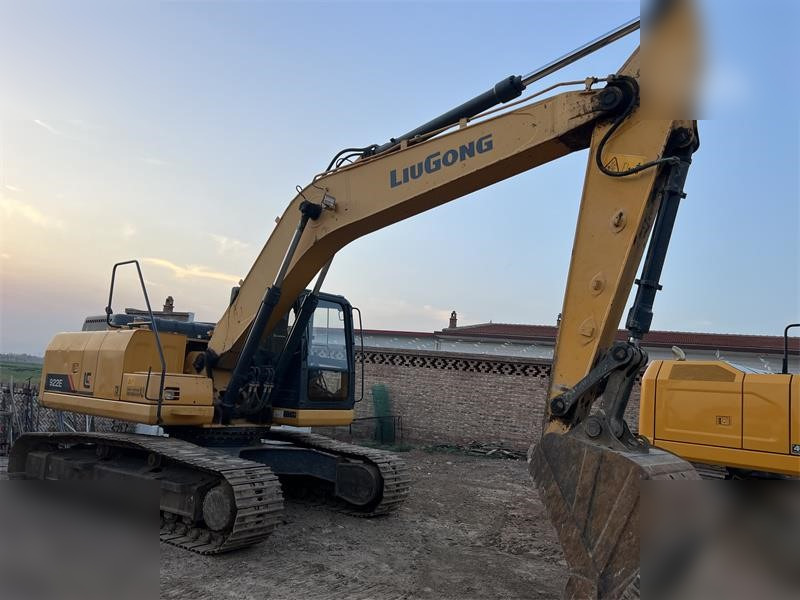 LIUGONG 922E - Lánctalpas kotró: 5 kép. LIUGONG 922E - Lánctalpas kotró: 5 kép.
