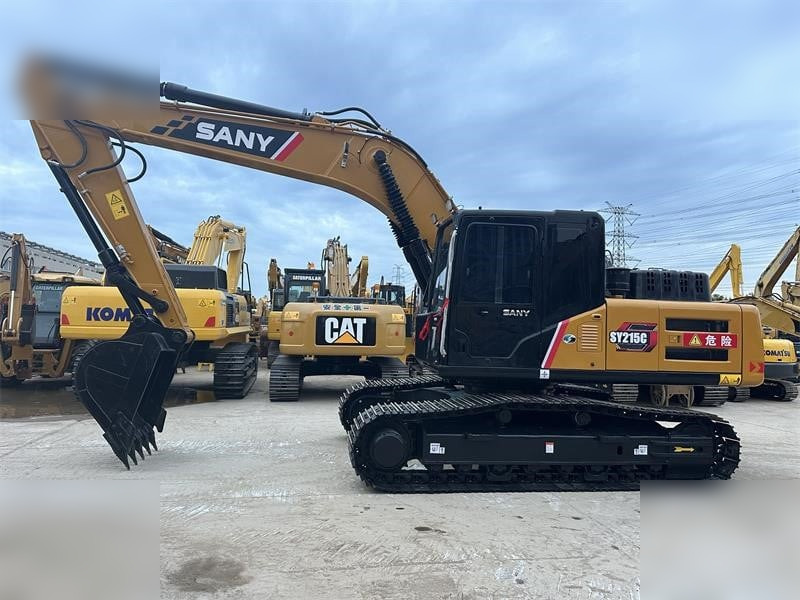 SANY SY215C - Lánctalpas kotró: 1 kép. SANY SY215C - Lánctalpas kotró: 1 kép.