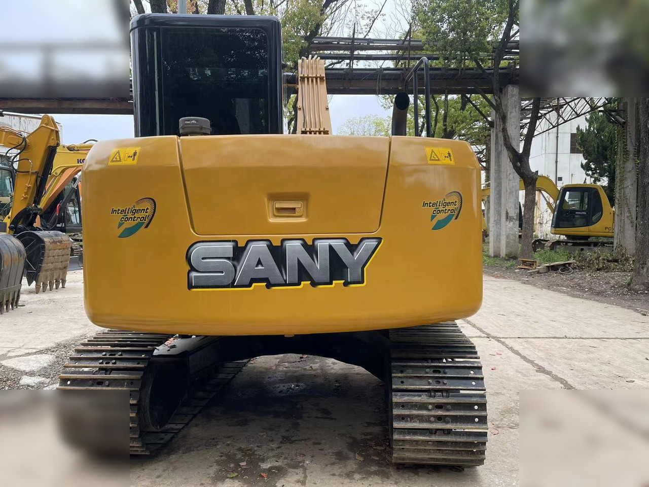 SANY SY75C - Lánctalpas kotró: 5 kép. SANY SY75C - Lánctalpas kotró: 5 kép.