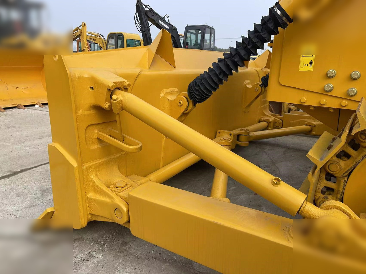 SHANTUI SD22 - Buldózer: 4 kép. SHANTUI SD22 - Buldózer: 4 kép.