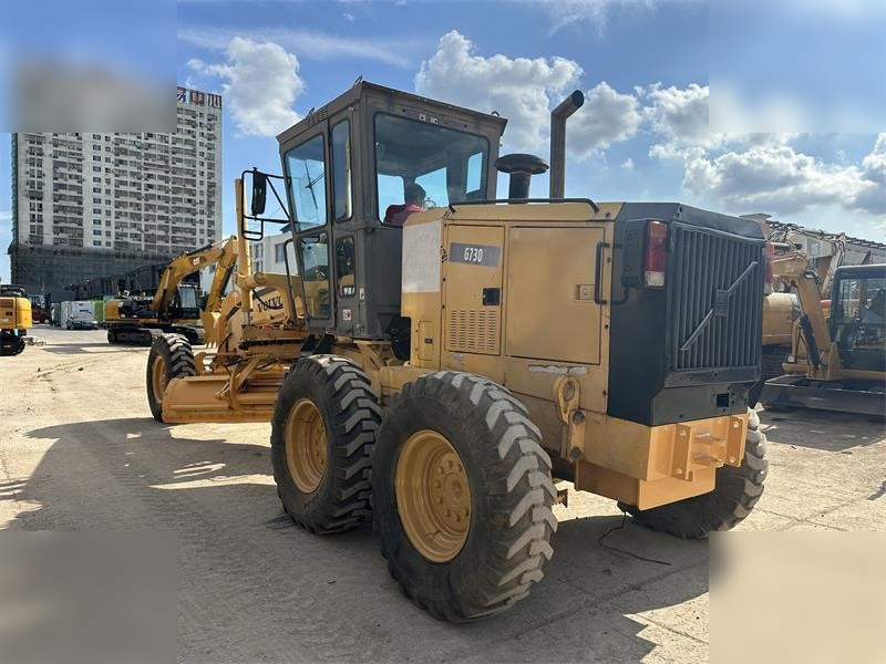 VOLVO G730 VHP - Gréder: 5 kép. VOLVO G730 VHP - Gréder: 5 kép.