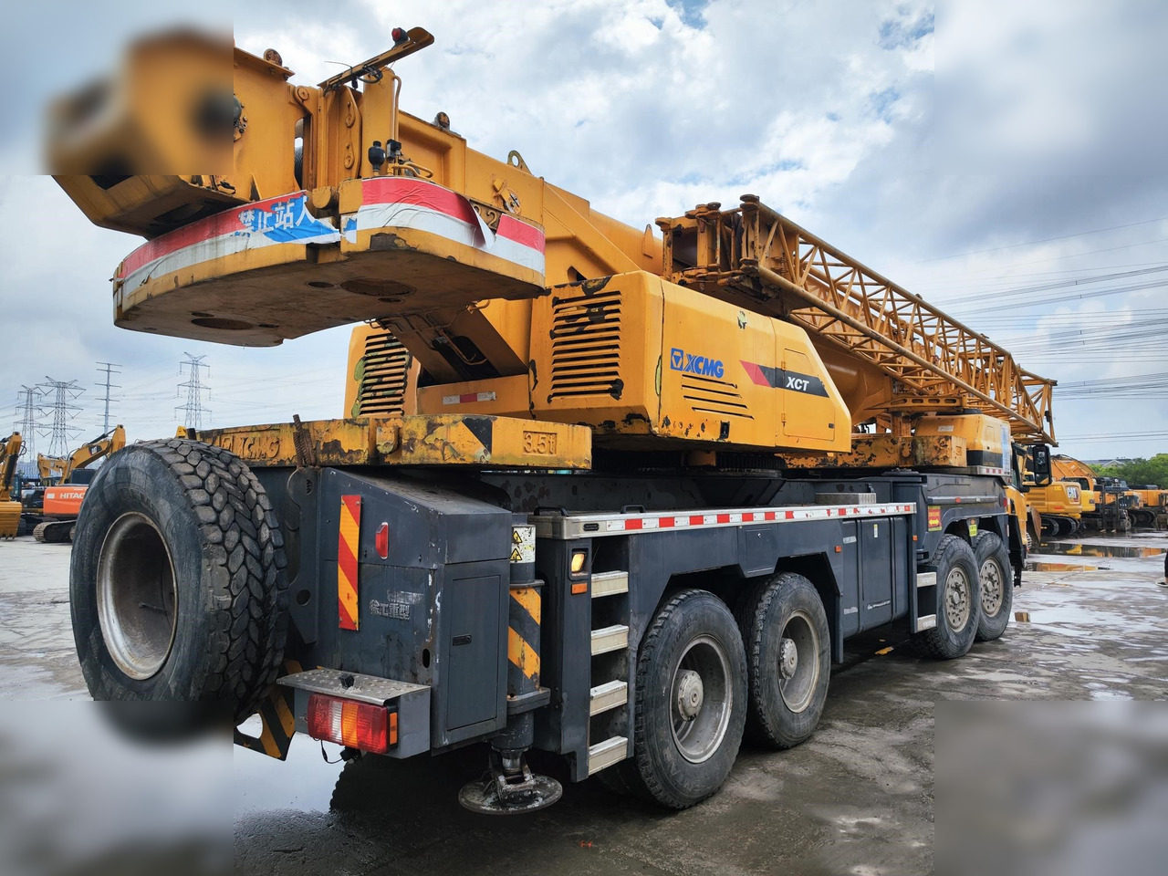 XCMG QY80XCT - Autódaru: 3 kép. XCMG QY80XCT - Autódaru: 3 kép.