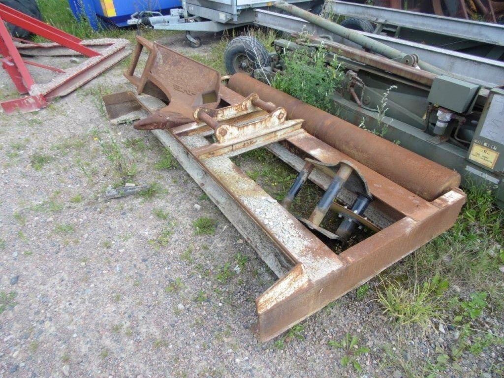 Redskapsfäste S60 S 60 - Gyorscsatlakozó - Építőipari gépek: 1 kép. Redskapsfäste S60 S 60 - Gyorscsatlakozó - Építőipari gépek: 1 kép.